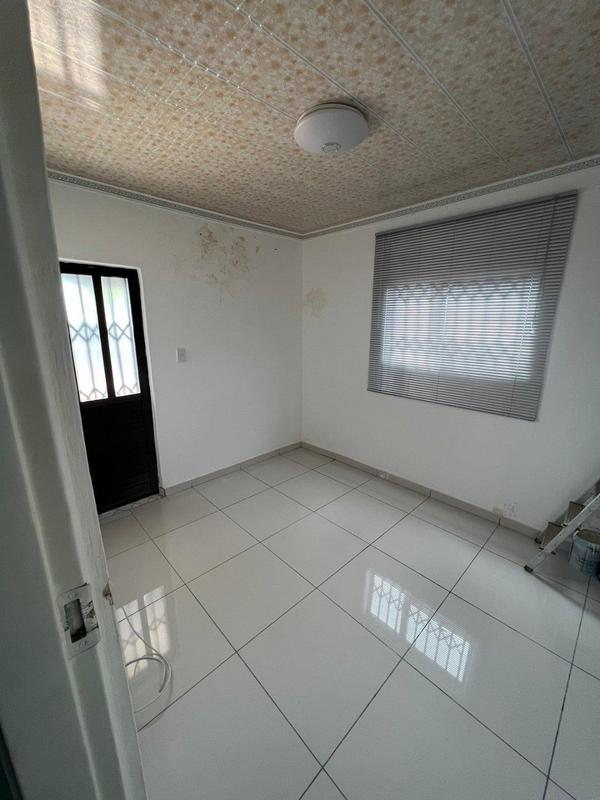 5 Bedroom Property for Sale in Kgabalatsane North West